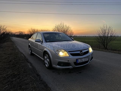 OPEL VECTRA C 1.9 CDTI Sport