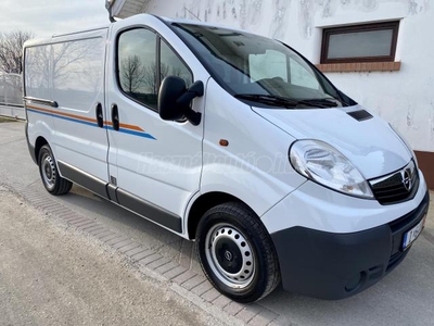 OPEL VIVARO 2.0 CDTI L1H1 2.9t SZERVÍZKÖNYV-136E KM-SZÉP.MEGKÍMÉLT ÁLLAPOT!