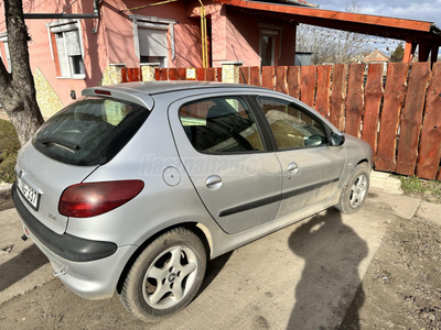 PEUGEOT 206 1.4 Presence