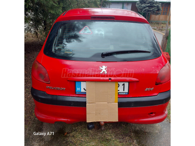 PEUGEOT 206