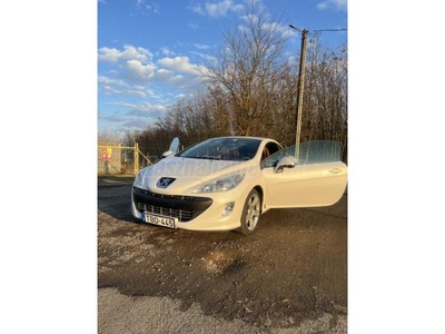 PEUGEOT 308 CC 2.0 HDi Sport Pack