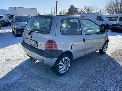 RENAULT TWINGO 1.2 16V Privilege