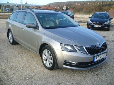 SKODA OCTAVIA Combi 1.6 CR TDI Style SZERVIZKÖNYV. BÉZS BELSŐ. PARKOLÓ RADAR. ÜLÉSFŰTÉS. TEMPOMAT. DIGIT. KLÍMA