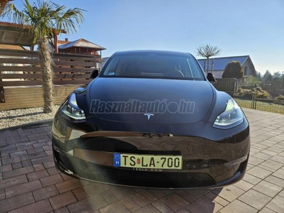 TESLA MODEL Y Long Range AWD (Automata) /V.HOROG/20 FELNIK/S.MENTES/ÚJSZERŰ/RYZEN/GARANCIÁLIS/