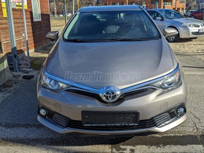 TOYOTA AURIS 1.33 Active