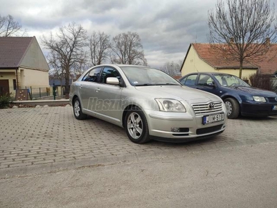 TOYOTA AVENSIS 2.0 Sol Executive