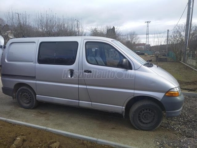 TOYOTA HI-ACE Hiace 2.4 D Panel Van