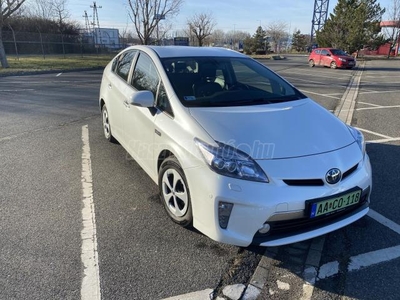 TOYOTA PRIUS PLUG-IN Full! - Led - navi - jbl - kamera - bőr - ülésfűtés - adaptív tempomat