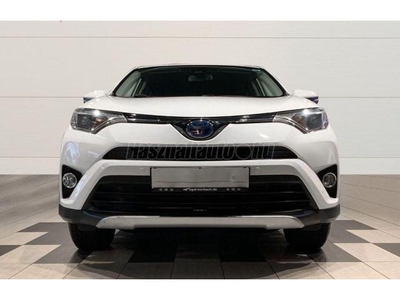 TOYOTA RAV 4 Rav4 2.5 Hybrid Active Business AWD e-CVT 1. tulaj. B.Mentes. 1+2 év Garancia