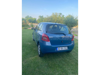 TOYOTA YARIS 1.0 Ice