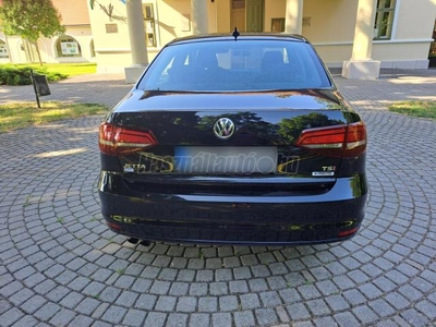 VOLKSWAGEN JETTA VI 1.4 TSI BMT Comfortline