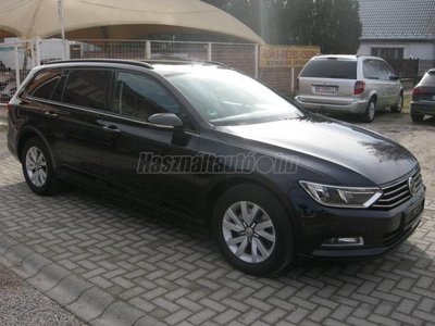 VOLKSWAGEN PASSAT VIII PASSAT VARIANT2.0 TDI BMT DSG SZERVIZKÖNYV.8KERÉK.NAVI