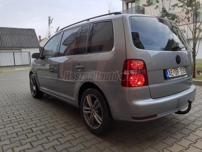 VOLKSWAGEN TOURAN 2.0 PD TDI Highline