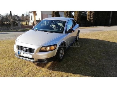 VOLVO C30 1.6 Momentum