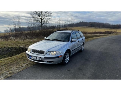 VOLVO V40 1.6