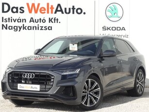 Audi Q8
55 TFSI quattro tiptronic