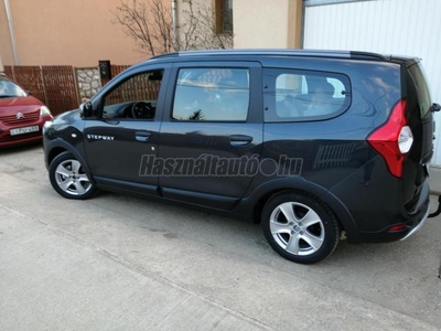 DACIA LODGY 1.5 Blue dCi Stepway (7 személyes )