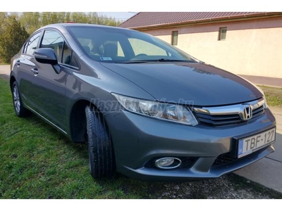 HONDA CIVIC 1.8 Elegance Sedan//Balesetmentes!//