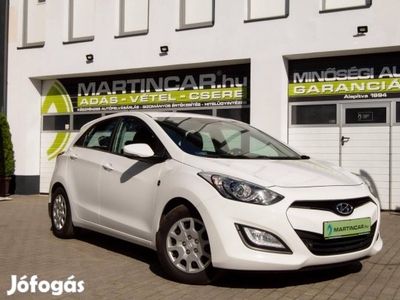 Hyundai I30 1.4i Business Creamy White Edition...