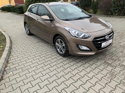 HYUNDAI I30 1.6 MPi Comfort GYÖNYÖRŰ.1.TUL..SZ.KÖNYV