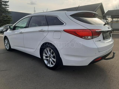 HYUNDAI I40 1.7 CRDi HP Premium XENON. TEMPOMAT. ÜLÉSFŰTÉS..TOLATÓKAMERA