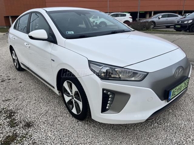 HYUNDAI IONIQ electric Comfort Navi (Automata) KULCS NÉLKÜLI KAMERA TÁVTARTÓTEMPOMAT INFINITY ZENE