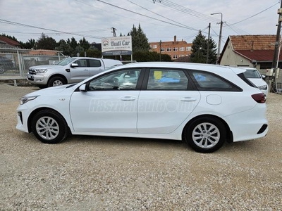 KIA CEE'D Ceed SW 1.6 CRDi HP Bronze MAGYARORSZÁGON VÁSÁROLT-VEZETETT SZERVIZKÖNYV-ELSŐ TULAJDONOSTÓL-ÜLÉSFŰTÉS!