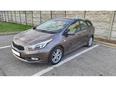 KIA CEE'D SW 1.4 CVVT FIFA Limited