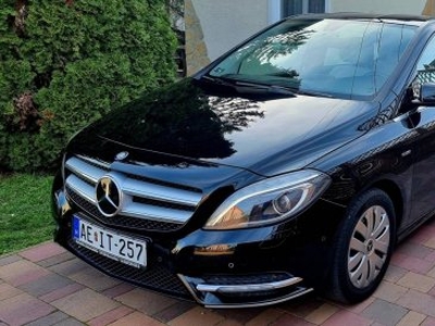 Mercedes-Benz B-Osztály B 180 CDI Blueefficienc...