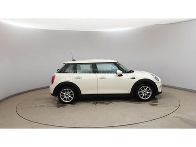 MINI COOPER 1.5 Pepper benzines 5 ajtós - áfás ár