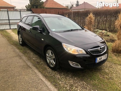 Opel Astra J 1.7CDTI Magyarországi!Vonóhorog!Autóbeszámítás!