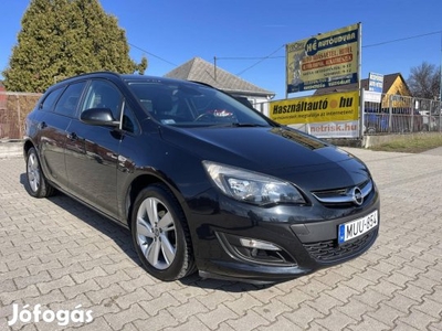 Opel Astra J Sports Tourer 1.6 Active /Navi / Ü...