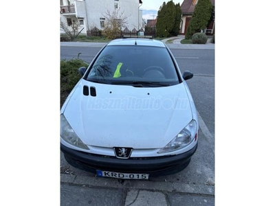 PEUGEOT 206