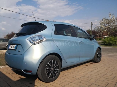 RENAULT ZOE Life Q210 NAVI.ÚJGUMIK+ÚJBIKOLORALUFELNI.TOL.KAMERA+RADAR