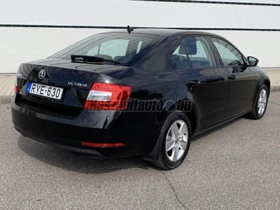 SKODA OCTAVIA 1.6 CR TDI Style Mo-i.Szkönyv.1 Tulaj. ÁFÁ-s 88.000 Km