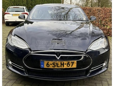 TESLA MODEL S 85 Performance (Automata)