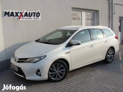 Toyota Auris Touring Sports 1.8 HSD Lounge (Aut...