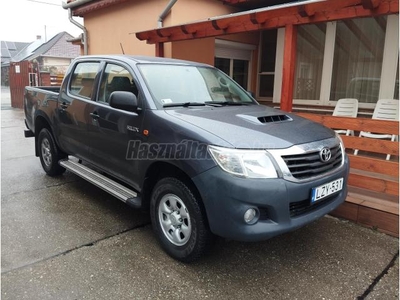 TOYOTA HI LUX Hilux 2.5 D-4D 4x4 Double Comfort AC mo.-i.servk.1.tulaj.megkímélt.sérülésmentes