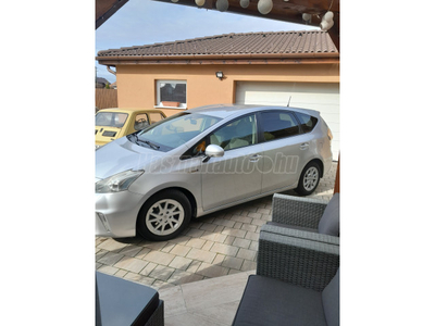 TOYOTA PRIUS+ 1.8 HSD Executive e-CVT