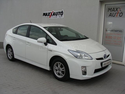 TOYOTA PRIUS 1.8 HSD(Automata) GYÖNGYHÁZMETÁL+DIG.KLÍMA+TOLATÓRADAR!