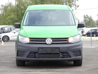 VOLKSWAGEN CADDY MAXI 2.0 SCR BMT Vonóhoroggal (N1) 5 személyes /182/