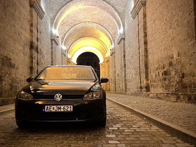 VOLKSWAGEN GOLF VII 2.0 TDI Highline 0 FT-TÓL ELVIHETŐ. ÚJ VEZÉRLÉS