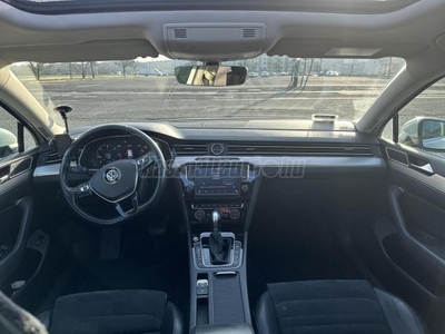 VOLKSWAGEN PASSAT VIII Variant 2.0 TDI BMT SCR Highline DSG