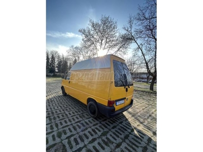 VOLKSWAGEN TRANSPORTER T4