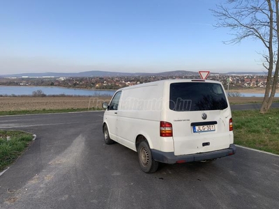 VOLKSWAGEN TRANSPORTER T5 1.9 TDI