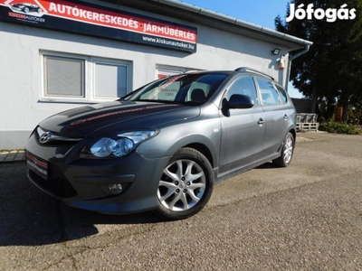 Hyundai I30 CW 1.6 CRDi LP Comfort Klíma. Multi...