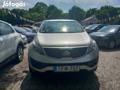 KIA Sportage 1.7 CRDi EX vezetett szervizkönyv...