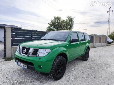 Nissan Pathfinder 2.5 D LE 1. Tulaj! Állófűtés...