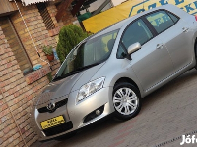 Toyota Auris 1.4 Sol