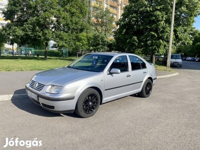 Volkswagen Bora 1.6 Kitűnő rozsdamentes állapot...